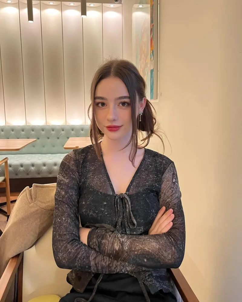 Dasha Taran - Russia's Digital Beauty Revolution