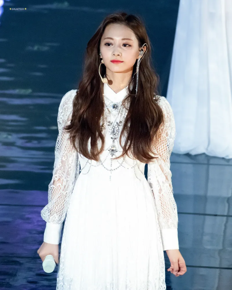 Tzuyu (Chou Tzu-yu) - Taiwan's K-Pop Crown Jewel